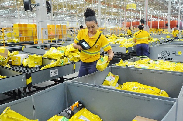 Sem experiência: Mercado Livre oferece R$1.945,00 para Aux. de Logística